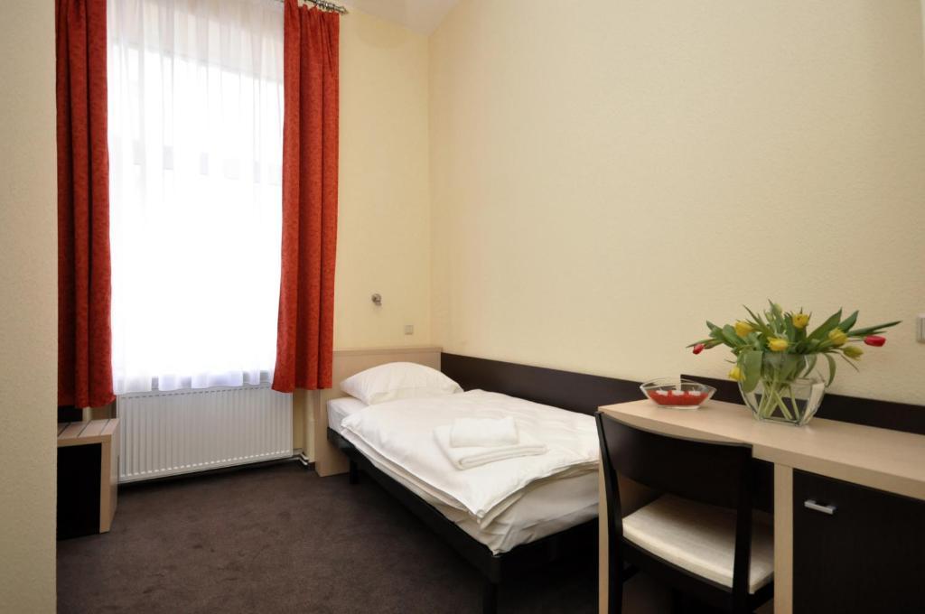 Hotel Bova Frankfurt am Main ห้อง รูปภาพ