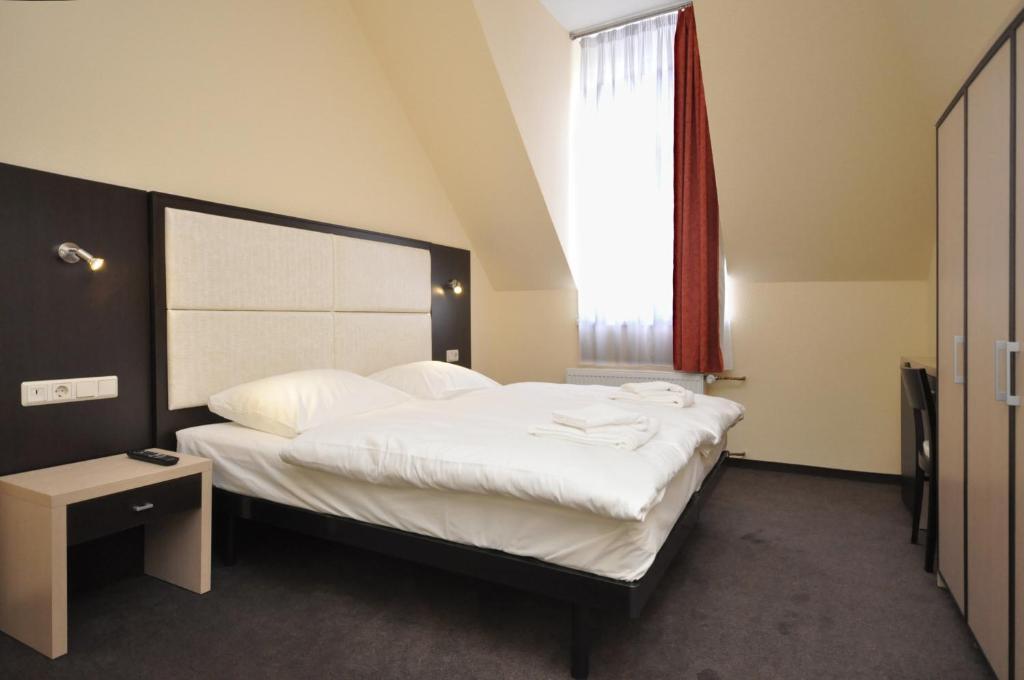 Hotel Bova Frankfurt am Main ห้อง รูปภาพ